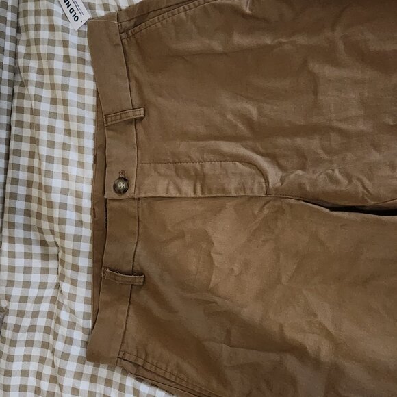 Old Navy Slim Striaght Chino's - Picture 2 of 8